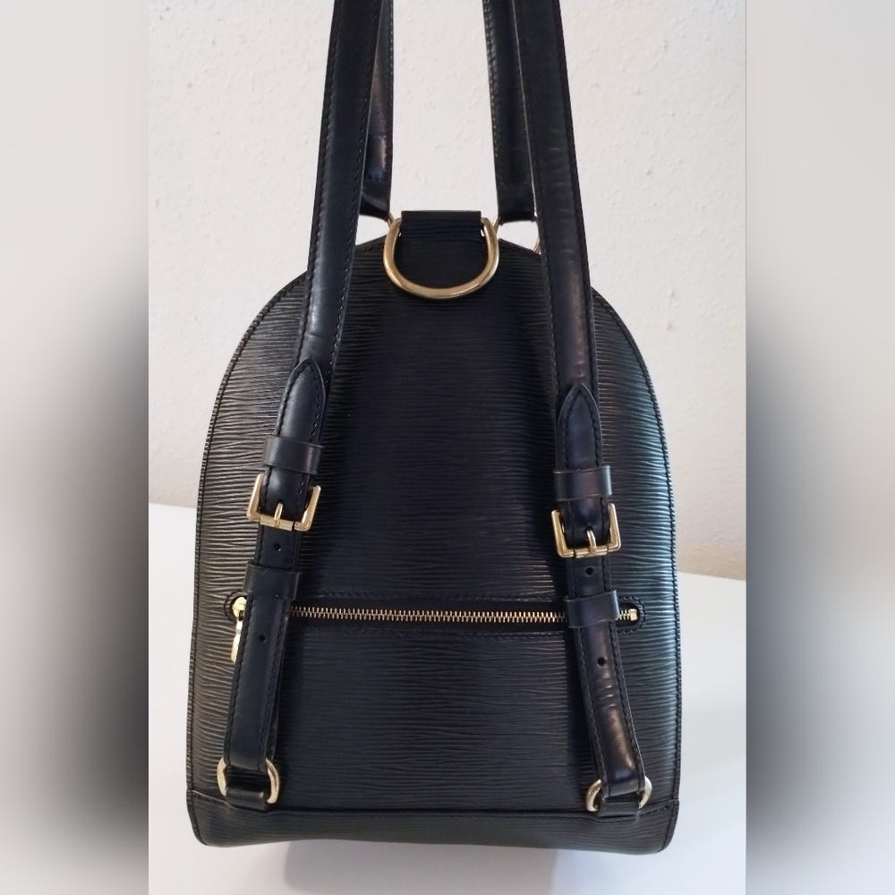 Black Epi Leather Backpack - Luxury Designer - Picture 5 of 16